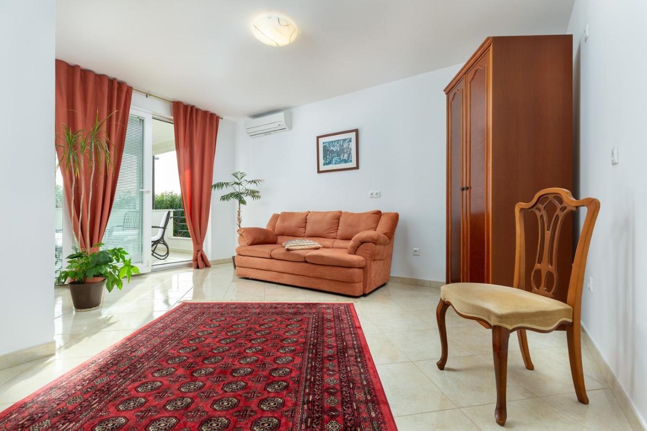 Holiday Apartment Suzana Ровинь Экстерьер фото