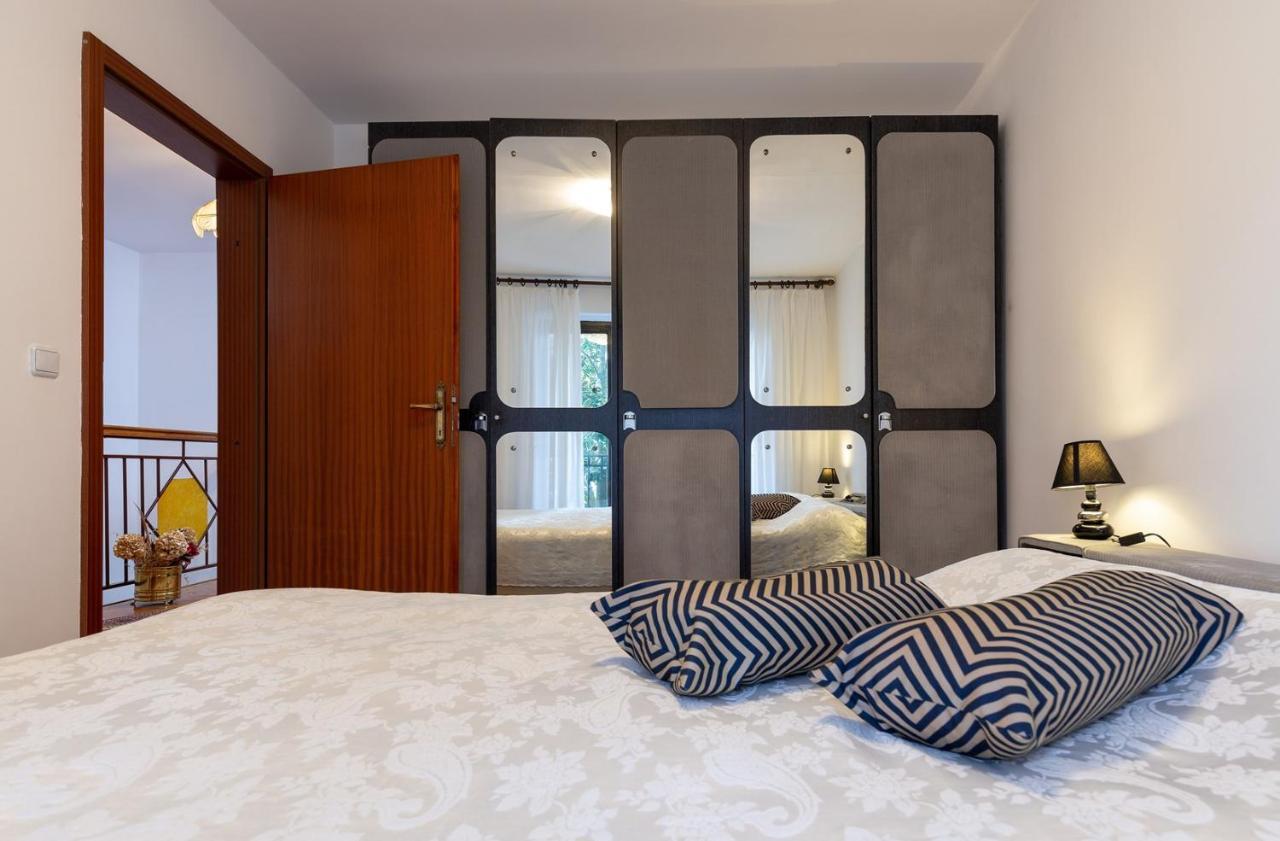 Holiday Apartment Suzana Ровинь Экстерьер фото